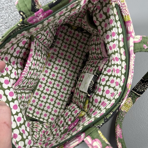 Vera‎ Bradley Mandy Handbag Olivia Pink  Cloth Pockets Organizers Retired - Picture 4 of 10